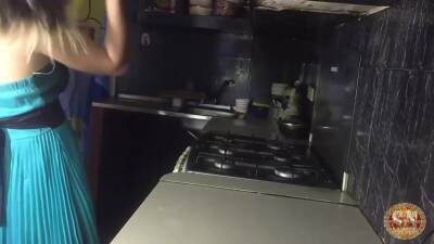 Stepsister Fucked In The Kitchen After A Party - hclips.com