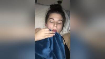 Sleepy Girl Still Down To Fuck After A Few Beers - hclips.com