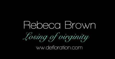 Magnificent brunette Rebeca Brown adores blowjobs a lot - nvdvid.com