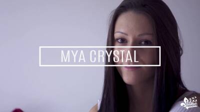 French Canadian amateur Mya Krystal gets pleased in audition - sexu.com - France