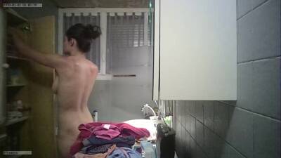 Bonssoirs voyeur shower - voyeurhit.com