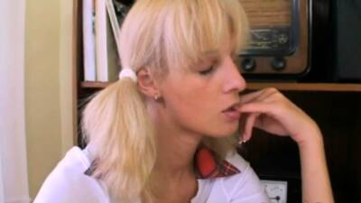 Schoolgirl penetrated - icpvid.com