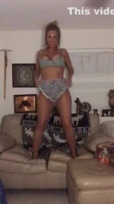 Blonde Dance With Big Tits - hclips.com