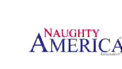 Naughty America - Payton Preslee reveals her lingerie - nvdvid.com