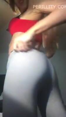 Most Perfect Ass In Tight Leggings - hclips.com