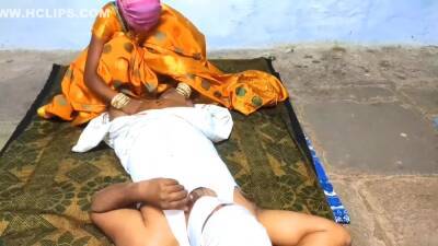 Desi Indian Wife In Yellow Saree Cowgirl Sex - hclips.com - India