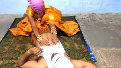 Desi Indian Wife In Yellow Saree Cowgirl Sex - hclips.com - India