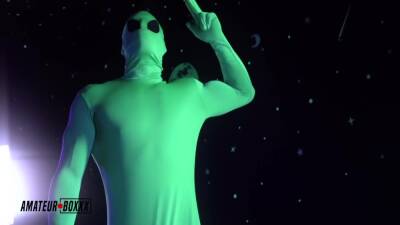 Bo Tingley - Sexy Space Ranger Captures Horny Alien & Fucks Him - hclips.com