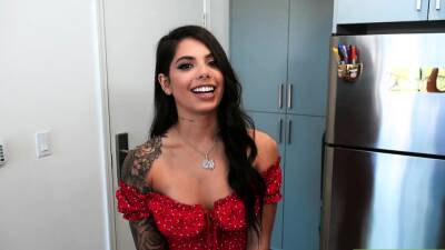 Gina Valentina In Anything To Close The Deal - nvdvid.com