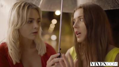 Candle-lit Pussylicking Escalates Into Ffm Threesome - upornia.com
