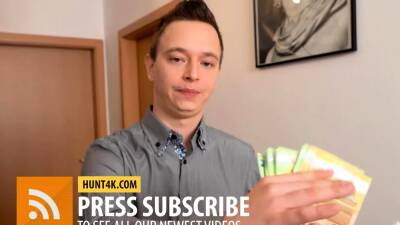 HUNT4K. Experienced stud nicely stretches beauty - nvdvid.com