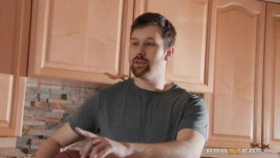 Krissy Lynn - Lil D - Lathering Up Mrs. Lynn - veryfreeporn.com