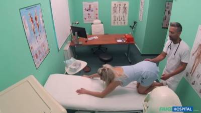 Multiple orgasms from fast fucking - porntry.com