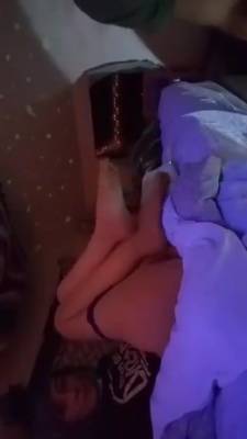 Girl Gets Her Pussy Licked On Periscope - hclips.com