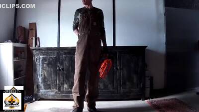 Mom Gets Banged By A Lumberjack - hclips.com