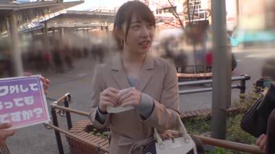 美少女JDを素人ナンパお店のトイレでフェラ抜きしてもらってホテルでハメ撮り - upornia.com - Japan