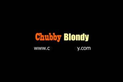 Chubby Blondy Uses Her Toy - nvdvid.com