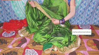 Bengali Aunty In Saree Cheating With Husband Friend - hclips.com