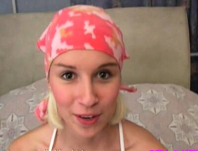 Nympho 's cunt stretched wide - nvdvid.com