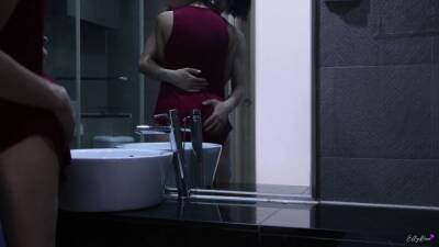 Shower Coitus - hclips.com