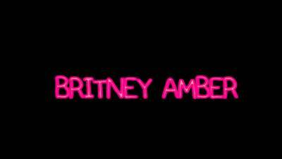 Britney Amber - LICENSED TO BLOW - Britney Amber Monster Dick Will Not Fit - drtuber.com