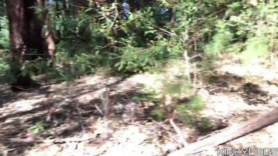 El Me Encontro Orinando En El Bosque Ahi La Folle (pillados En Publico) - hclips.com
