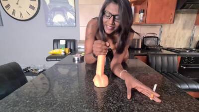 Indian Slut Riding A Dildo On The Kitchen Table While Smoking A Cigarette - hclips.com - India
