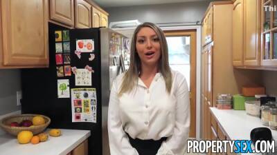 Blonde Real Estate Agent With Big Natural Boobs Makes Sex Video With Client - upornia.com