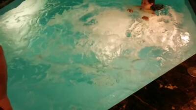 Passionate Oral Sex In The Pool Blowjob+cunnilingus - hclips.com