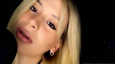 Ellie Alien Asmr - 23 June 2021 - Up-close Mouth Sounds - hclips.com