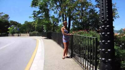 Public londe babe blowjob in Barcelona - nvdvid.com