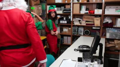 Santas elves became a little naughty - nvdvid.com