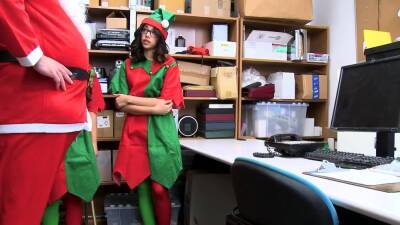 Santas elves became a little naughty - drtuber.com