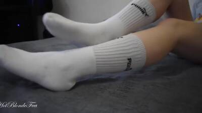 Sexy Legs In Long Socks Hotblondefeet - hclips.com