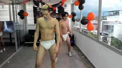 Four twinks enjoy gay group sex party - icpvid.com