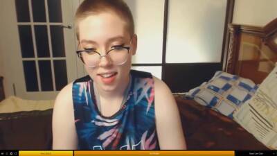 Girl Loves To Suck Dicks - hclips.com