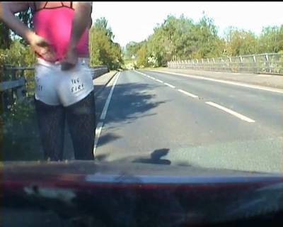 Amateur crossdresser in lingerie on a road - tubous.com