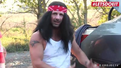 David Perry - Shrima Malati - Shrima Malati Horny Ukrainian Slut Sucks And Fucks Stranger On The Road - txxx.com - Ukraine