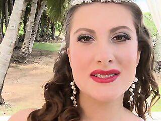 Boobies Porn Valory Irene - The Perfect Bride, Plumper - theyarehuge.com