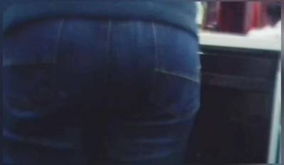 Big ass booty on bbw brunnete milf in jeans close - hclips.com
