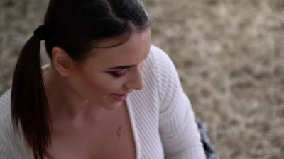 Lana Roy - Girlfriend Lana Roy begs boyfriend for her freedom - drtvid.com
