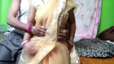 Desi - Everfirst desi bengali bhabhi in yellow saree fuck - pornoxo.com