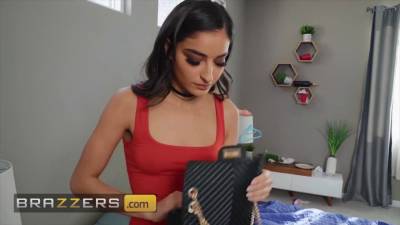 Hot woman (Emily Willis) knows how to rail huge dick with her ass - brazzers - sexu.com