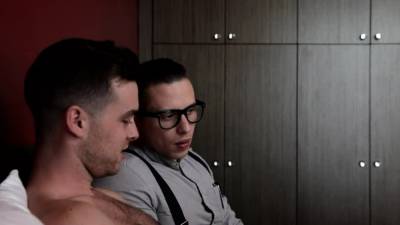 Nerdy stud barebacking stepbro after giving bj - drtvid.com