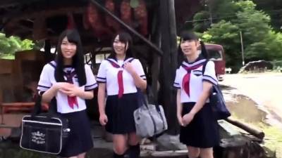 Asian schoolgirl enjoy group sex - drtvid.com - Japan