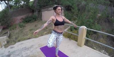 Mica Martinez - Sexy Workout - hotmovs.com