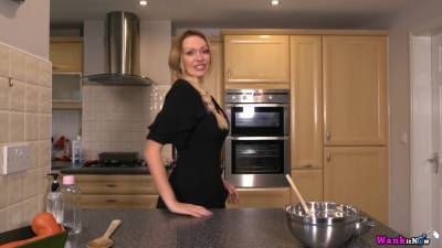 Amber Jayne - Amber Jayne The Great British Wank Off - upornia.com - Britain