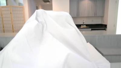 Luckiest Guy Ever Has 3some Morning Sex W/ His 2 Hot Girlfriends & Creampie - hotmovs.com