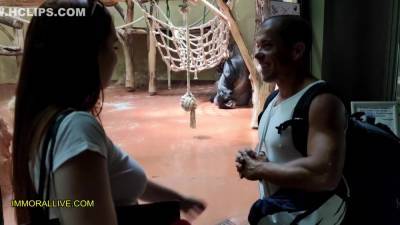 Matt Bird - Horny Latina With Thick, Juicy Booty Seduces Her Stepbrother When They Visit The Zoo - hclips.com