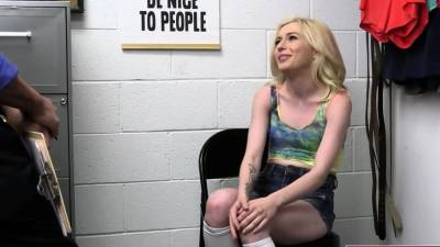 Petite teen gets dominated and banged by an older LP officer - drtvid.com